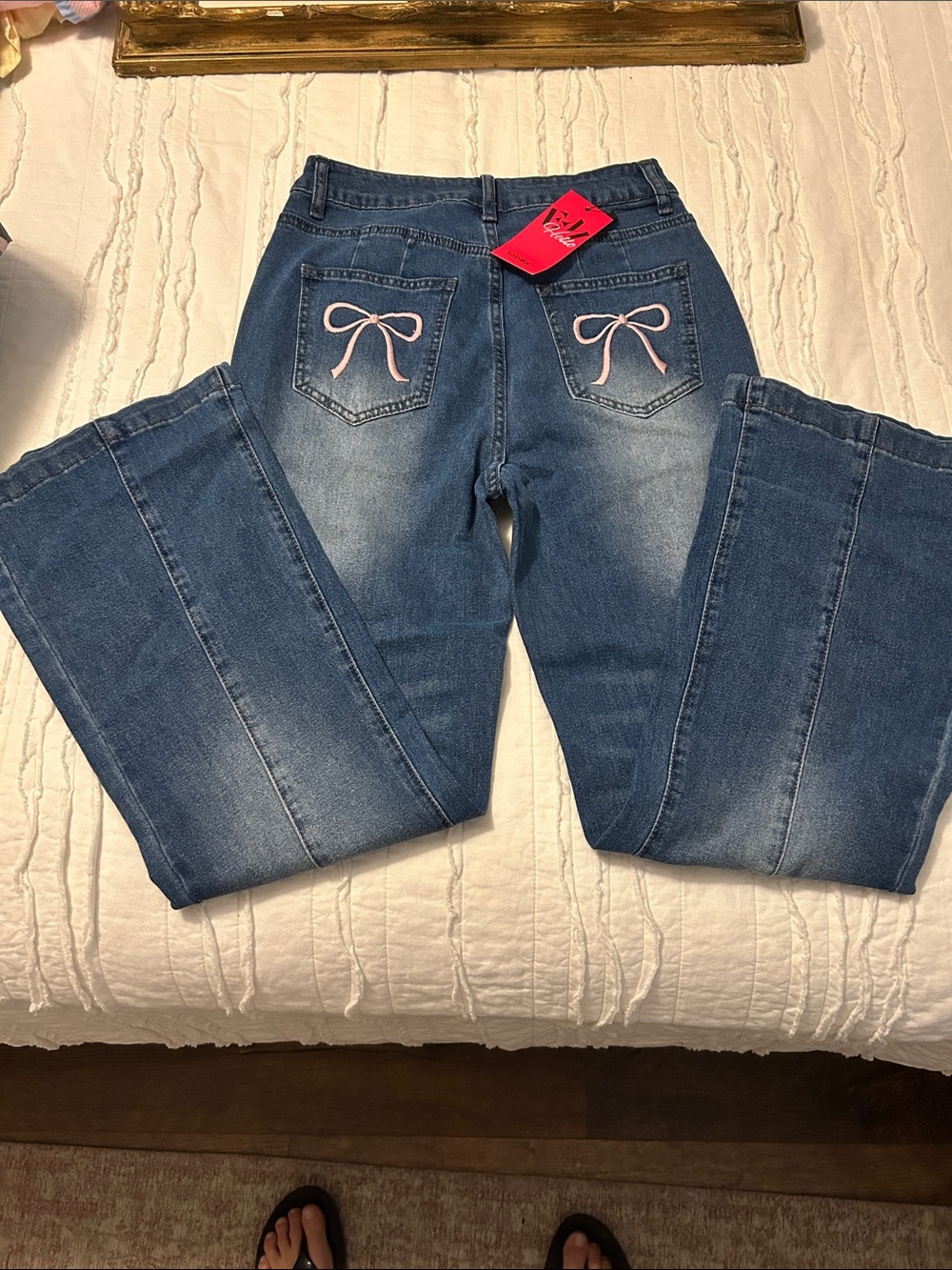 Women’s Blue Denim Jeans with Pink Bow Back Embroidery stretchy NWT size S